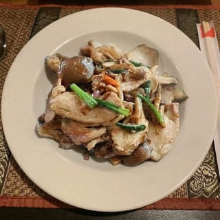 B-2. Pad Khing-Gingerine Lunch